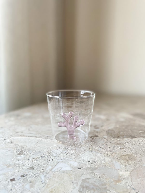 Vandglas med lyserød koral indeni fra Ichendorf